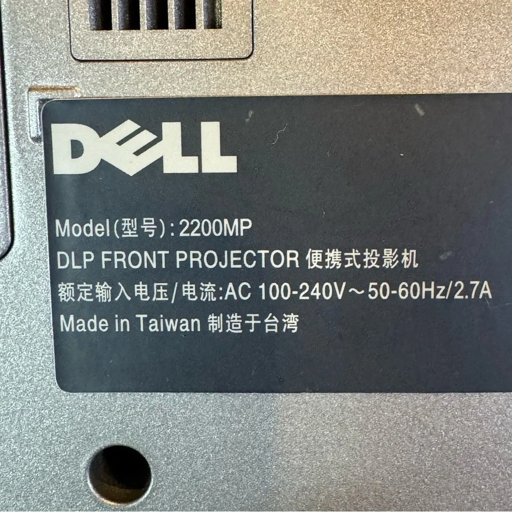 Dell 2200MP Projector with carrying case and cords